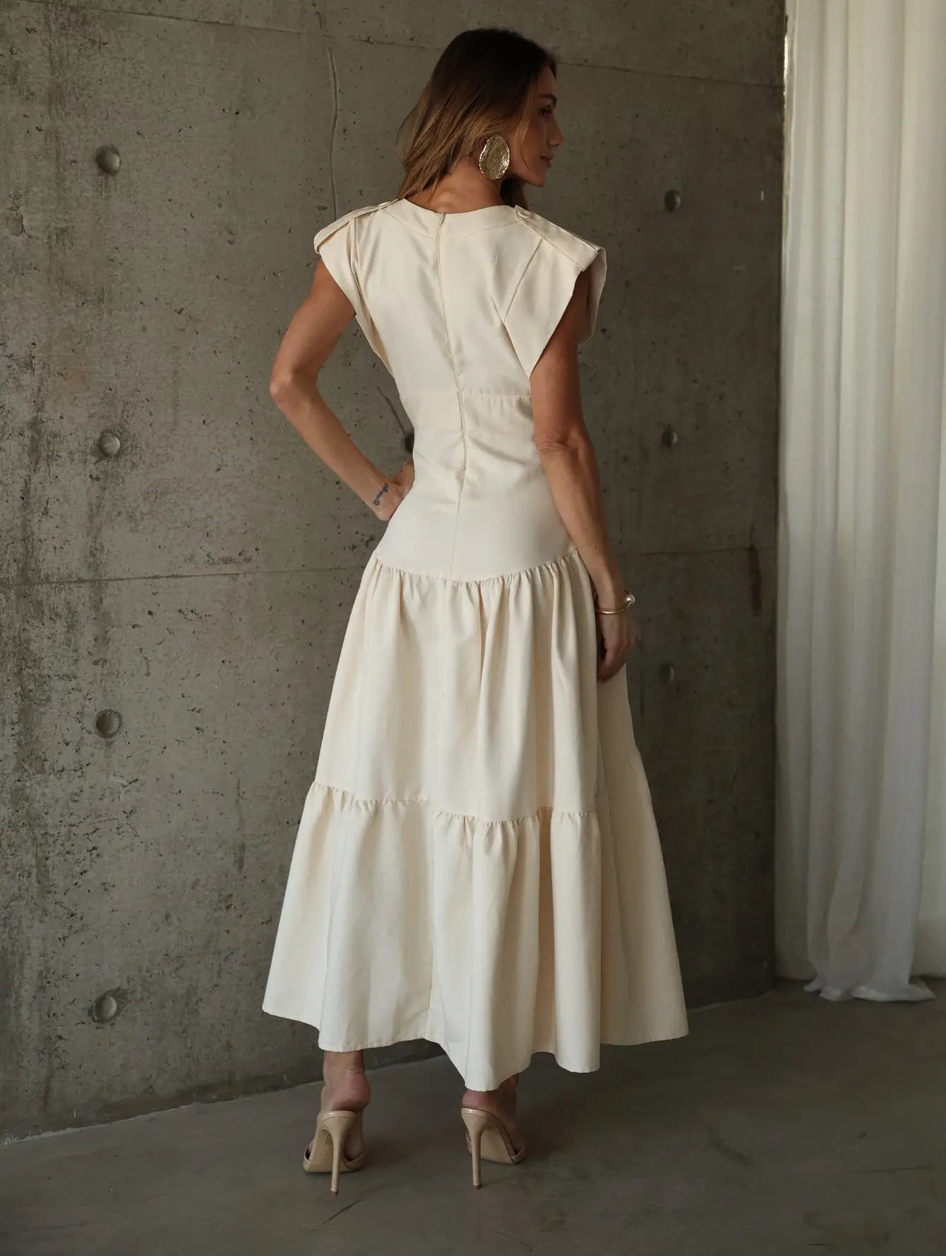 Vestido Longo Alfaiataria Martingale Ombros