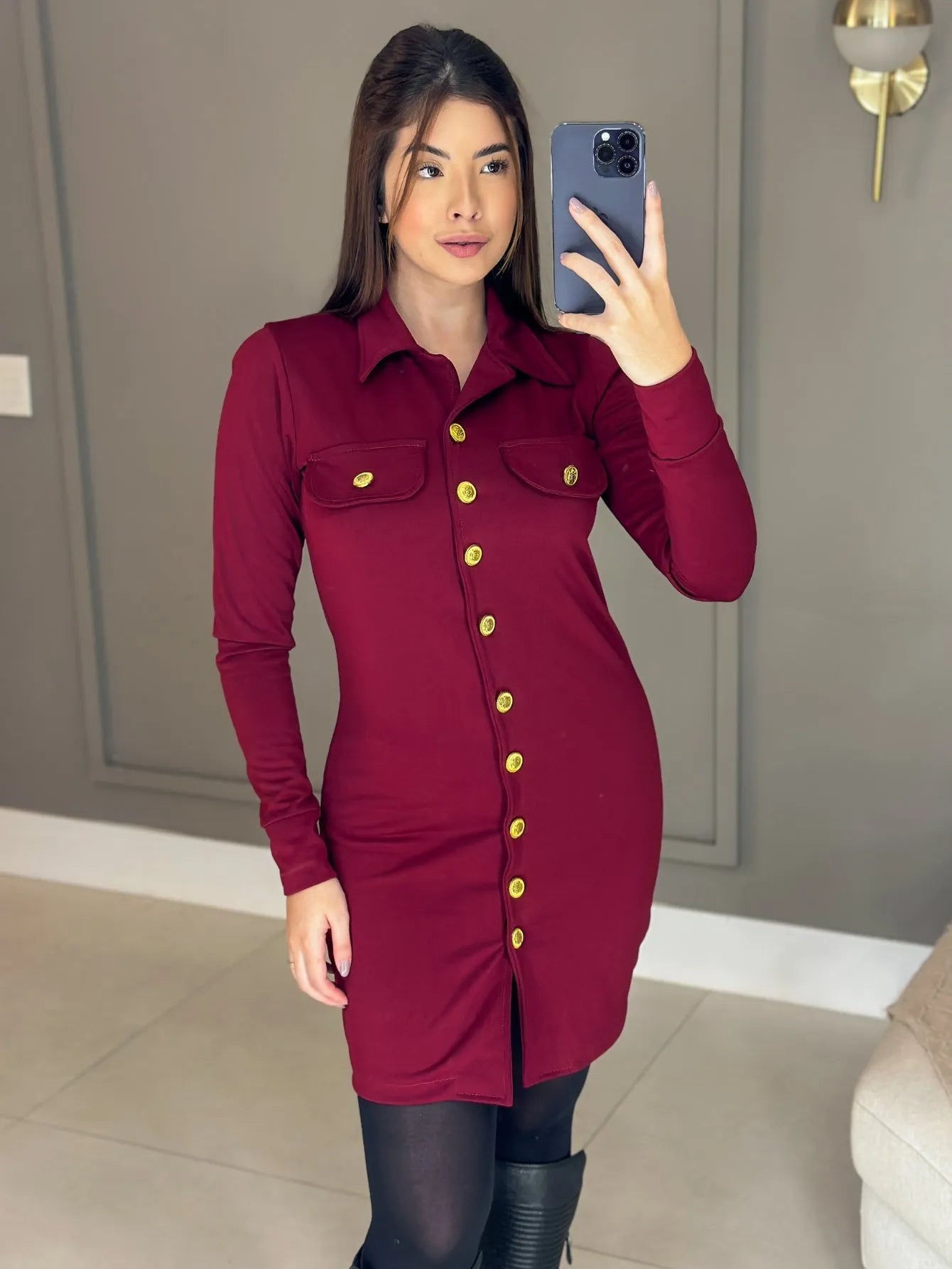 Vestido Curto Ponto Roma Botões Dourados