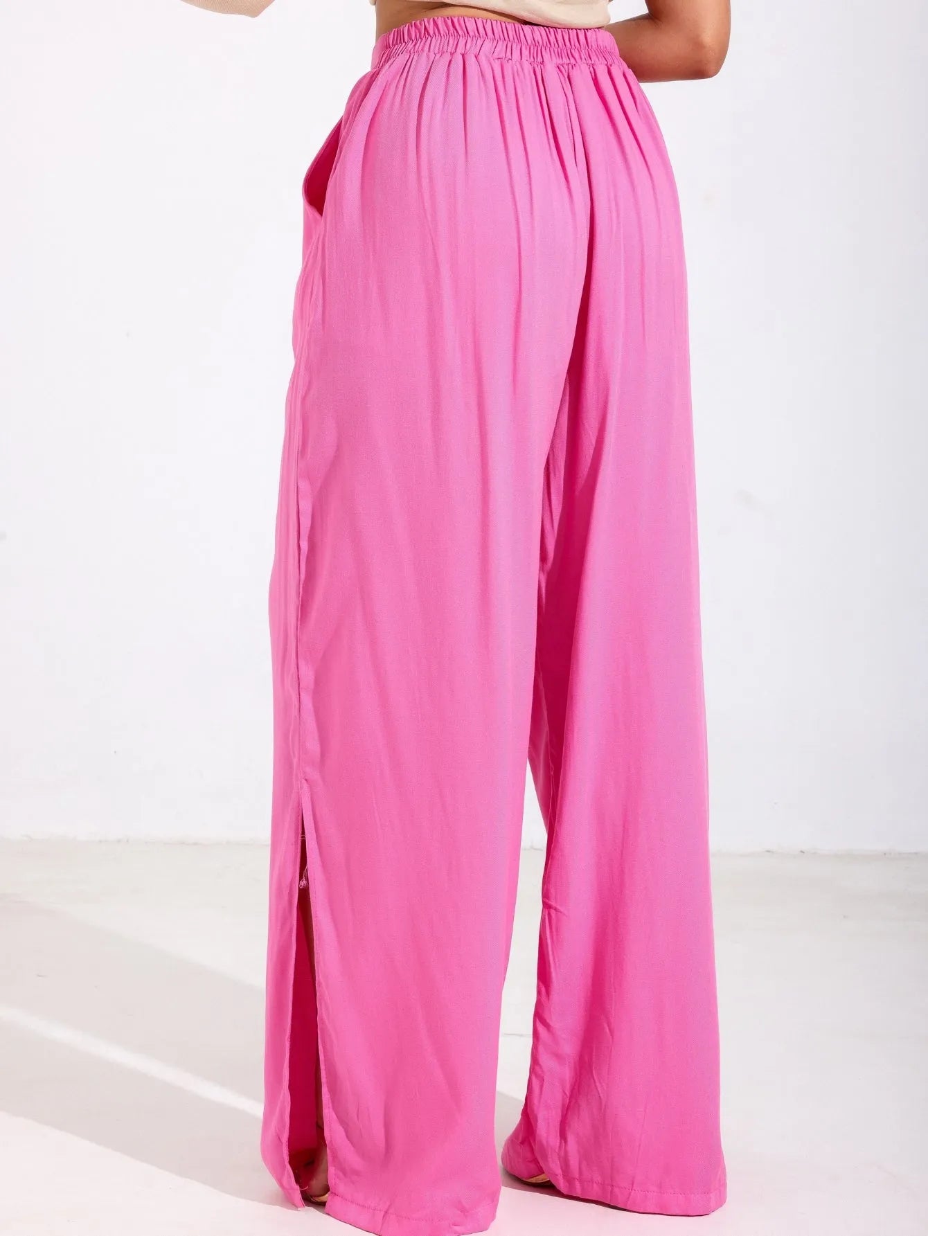 Calça Pantalona Alfaiataria Fenda Lateral