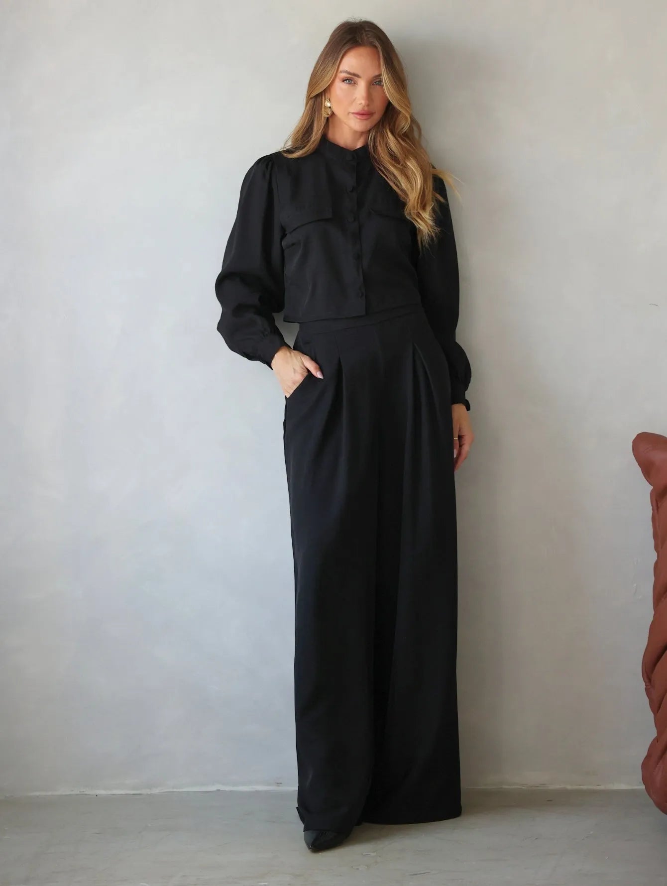 Conjunto Alfaiataria Pantalona Camisa Cropped