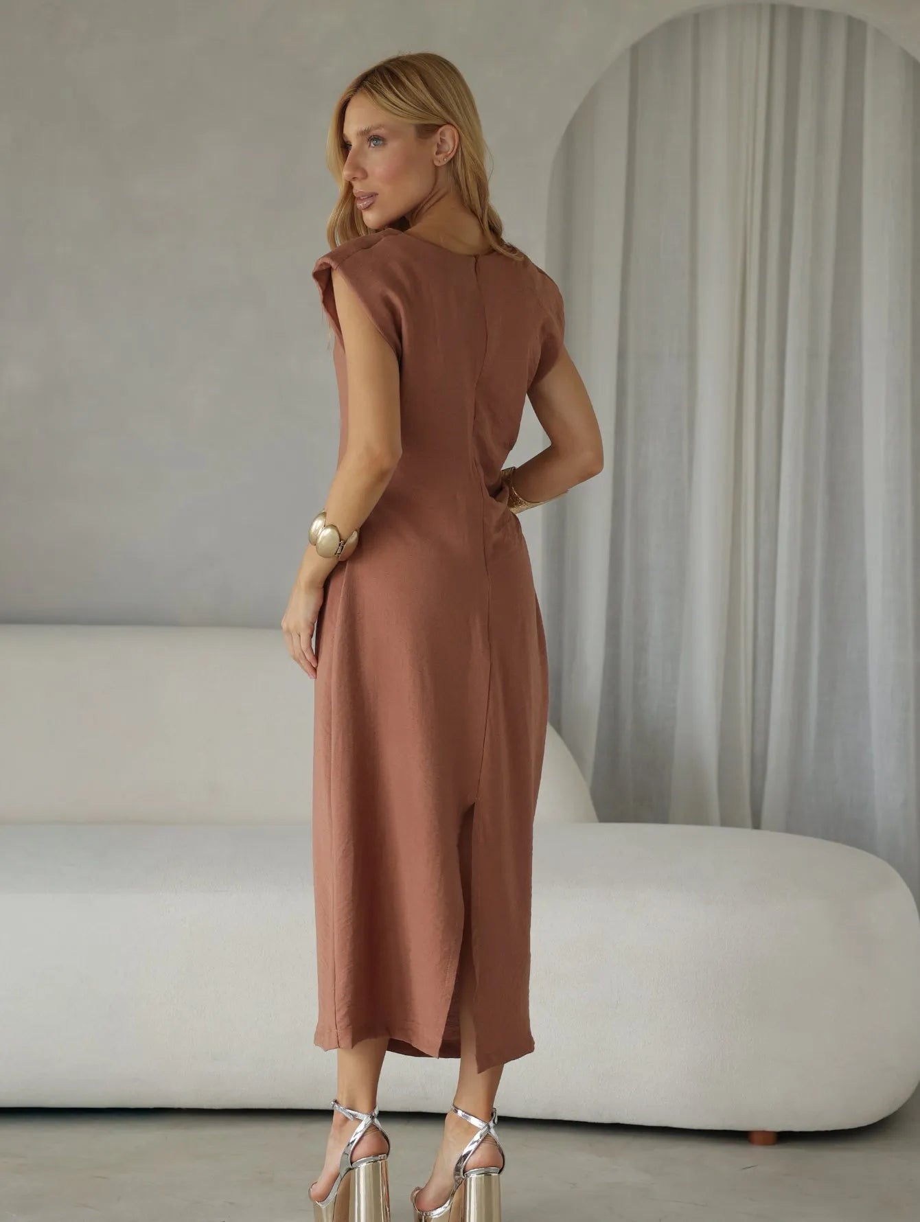 Vestido Midi Drapeado Ombreiras