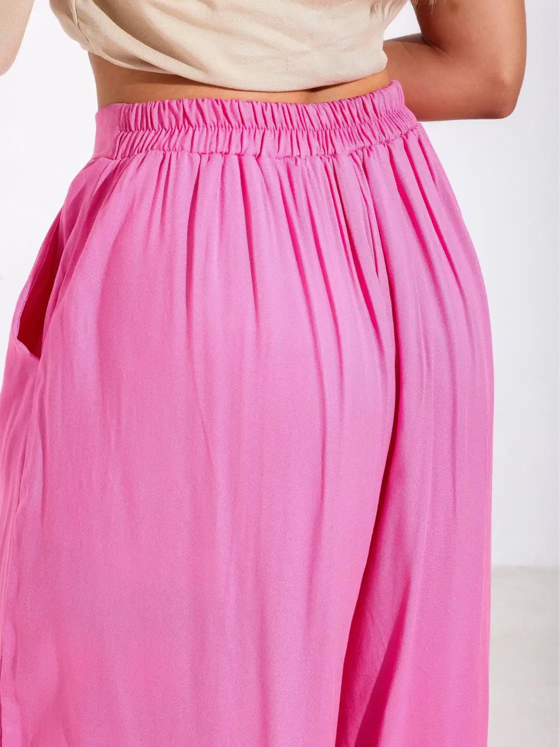 Calça Pantalona Alfaiataria Fenda Lateral