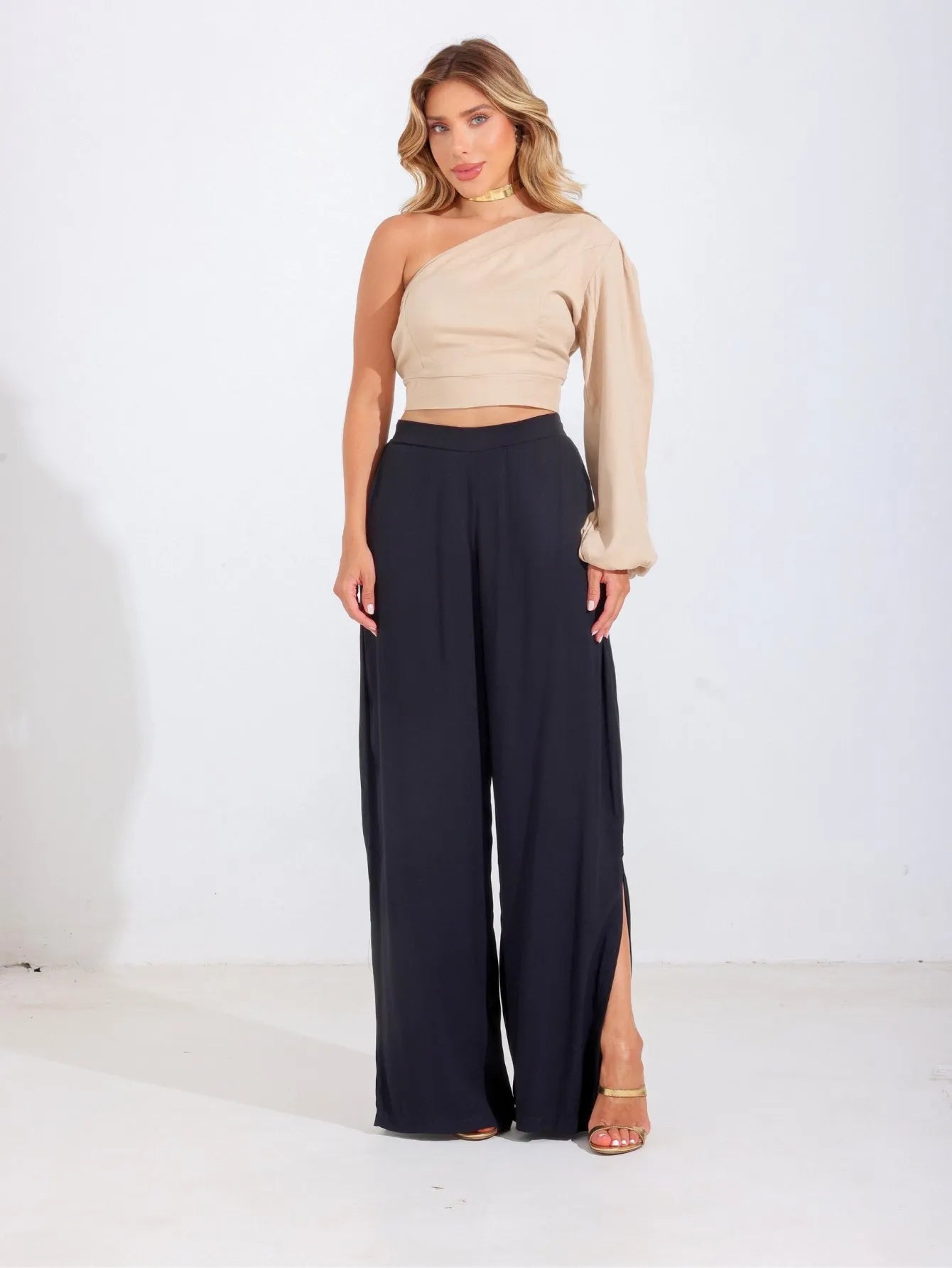 Calça Pantalona Alfaiataria Fenda Lateral