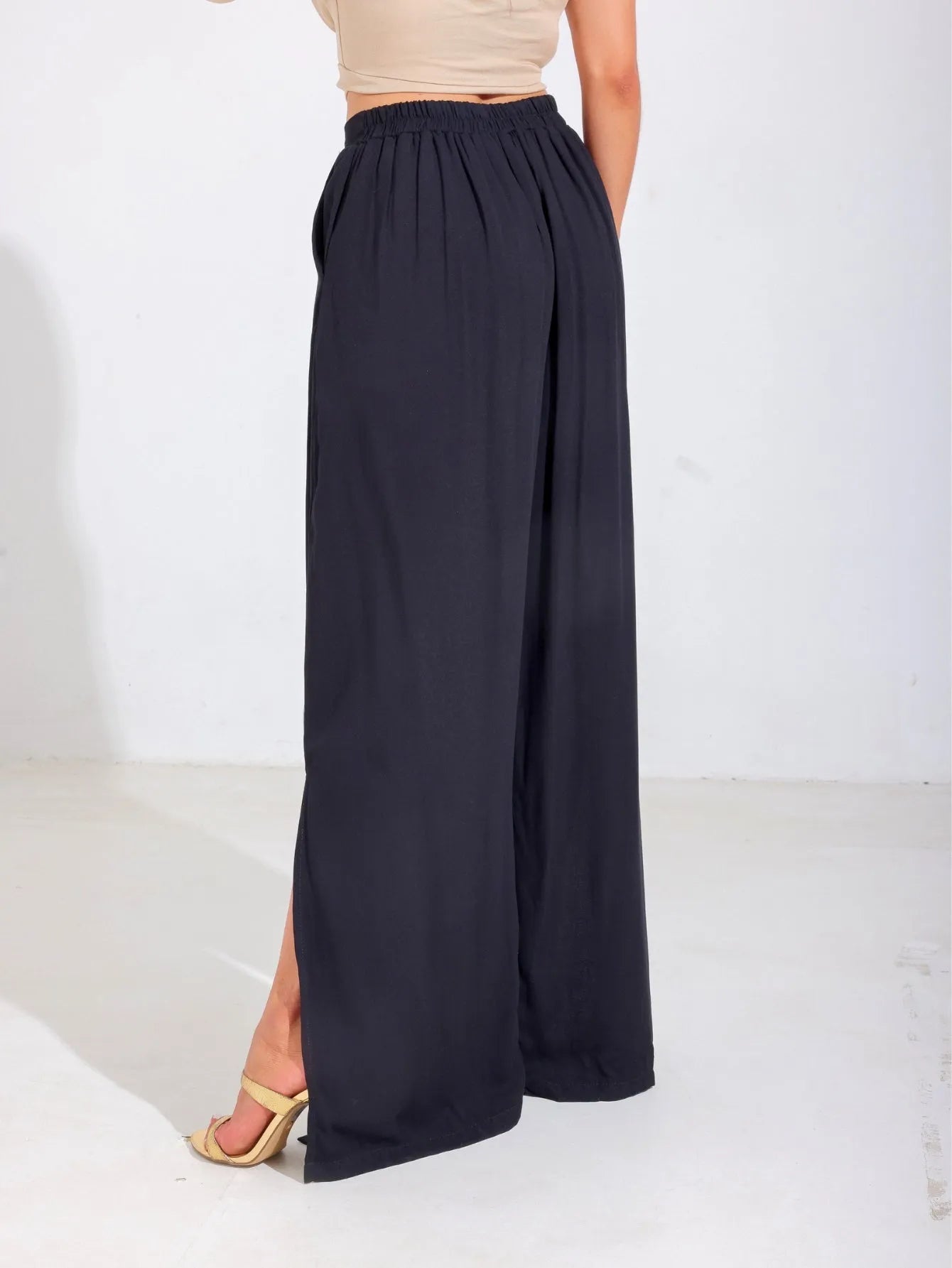Calça Pantalona Alfaiataria Fenda Lateral