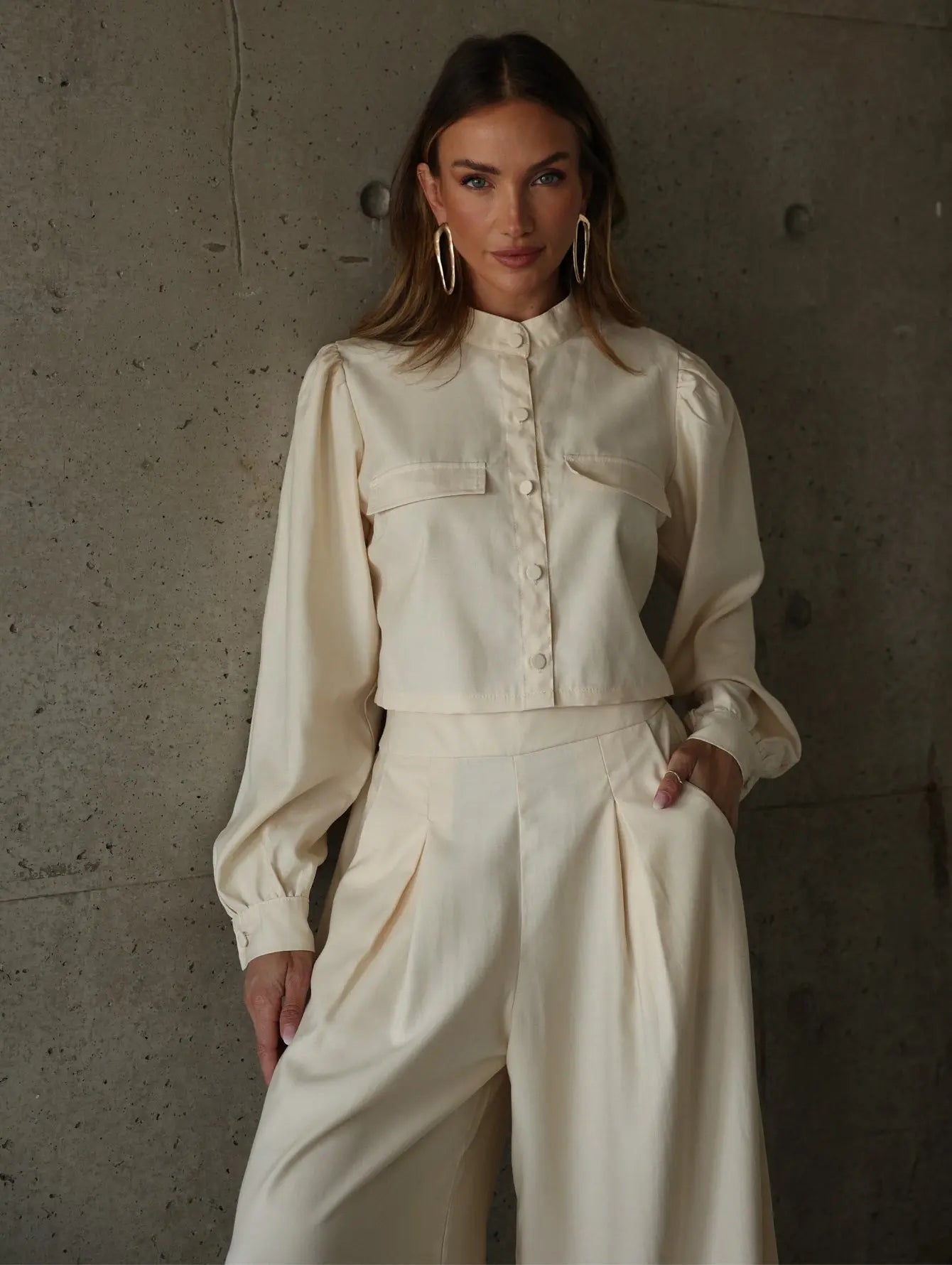 Conjunto Alfaiataria Pantalona Camisa Cropped