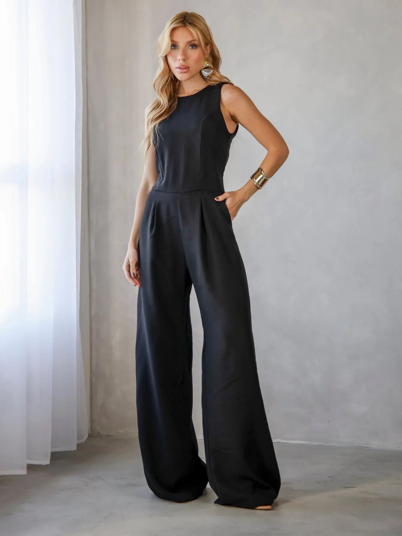 Macacão Alfaiataria Pantalona Bolsos Laterais