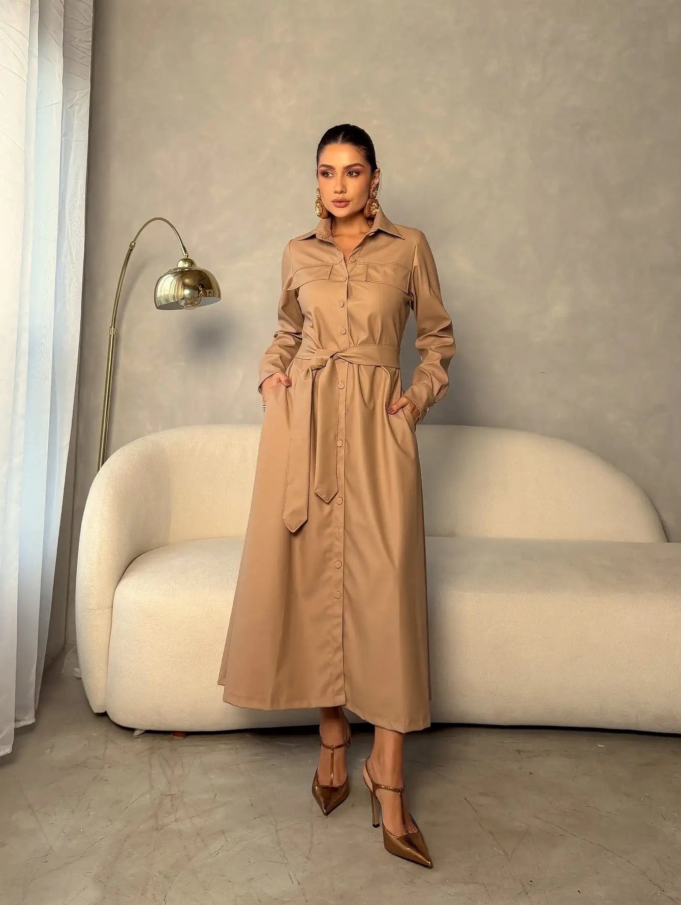 Vestido Midi Couro Manga Longa