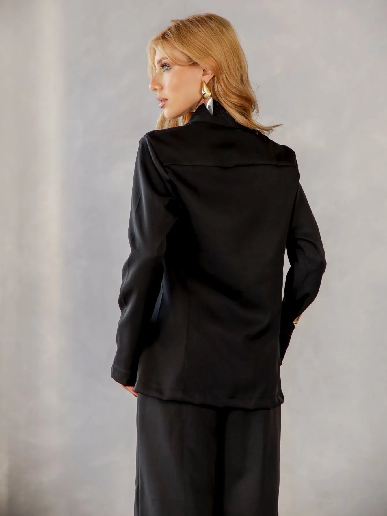 Blazer Alfaiataria Corte Reto Acinturado