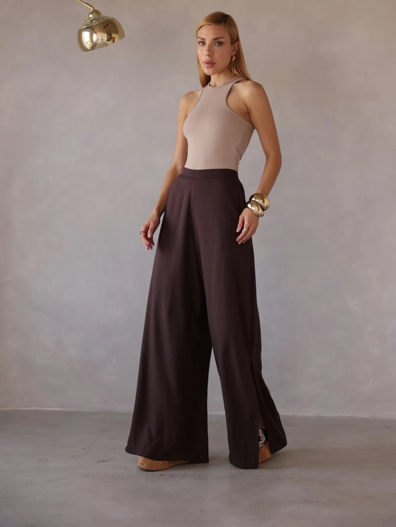 Calça Pantalona Alfaiataria Fenda Lateral