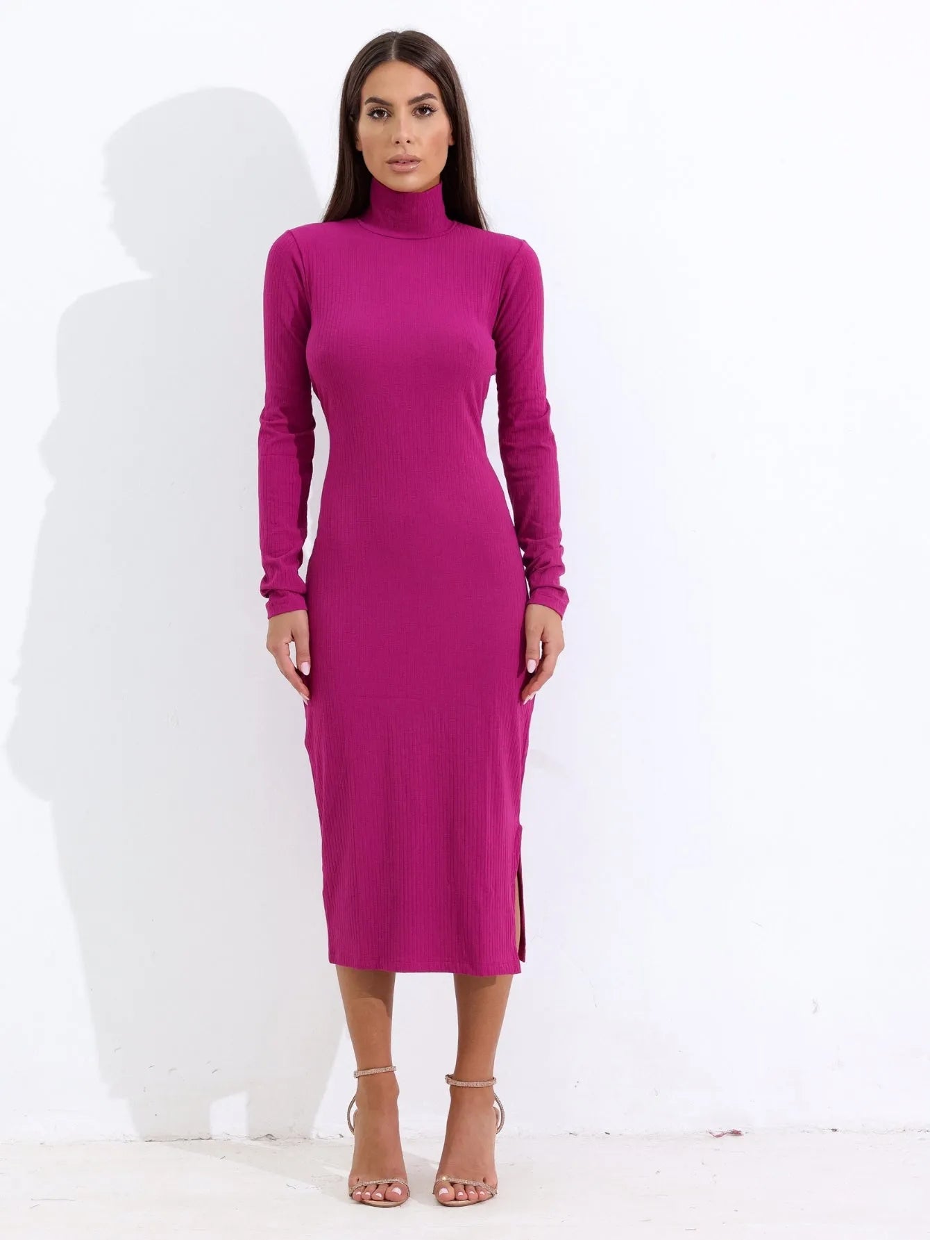 Vestido Midi Canelado Gola Alta