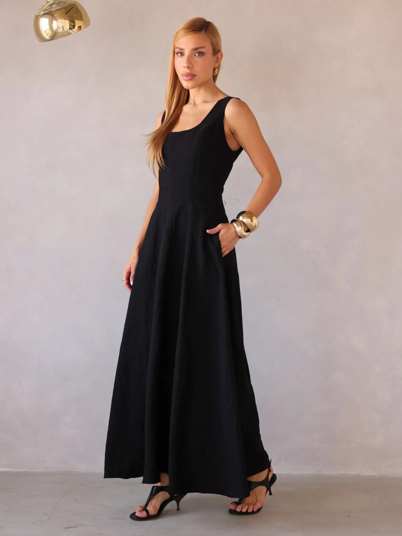 Vestido Longo Alfaiataria Decote Quadrado