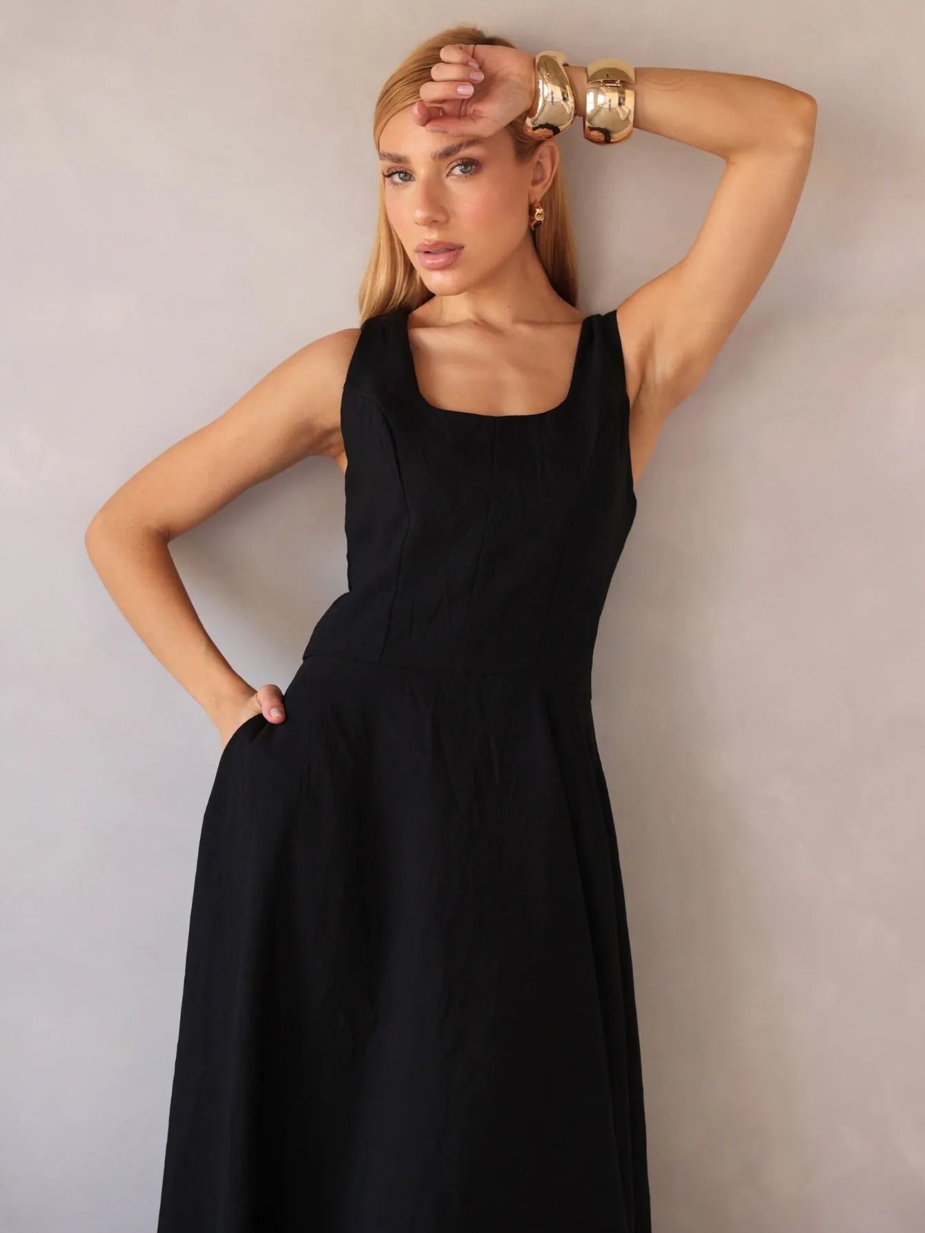 Vestido Longo Alfaiataria Decote Quadrado