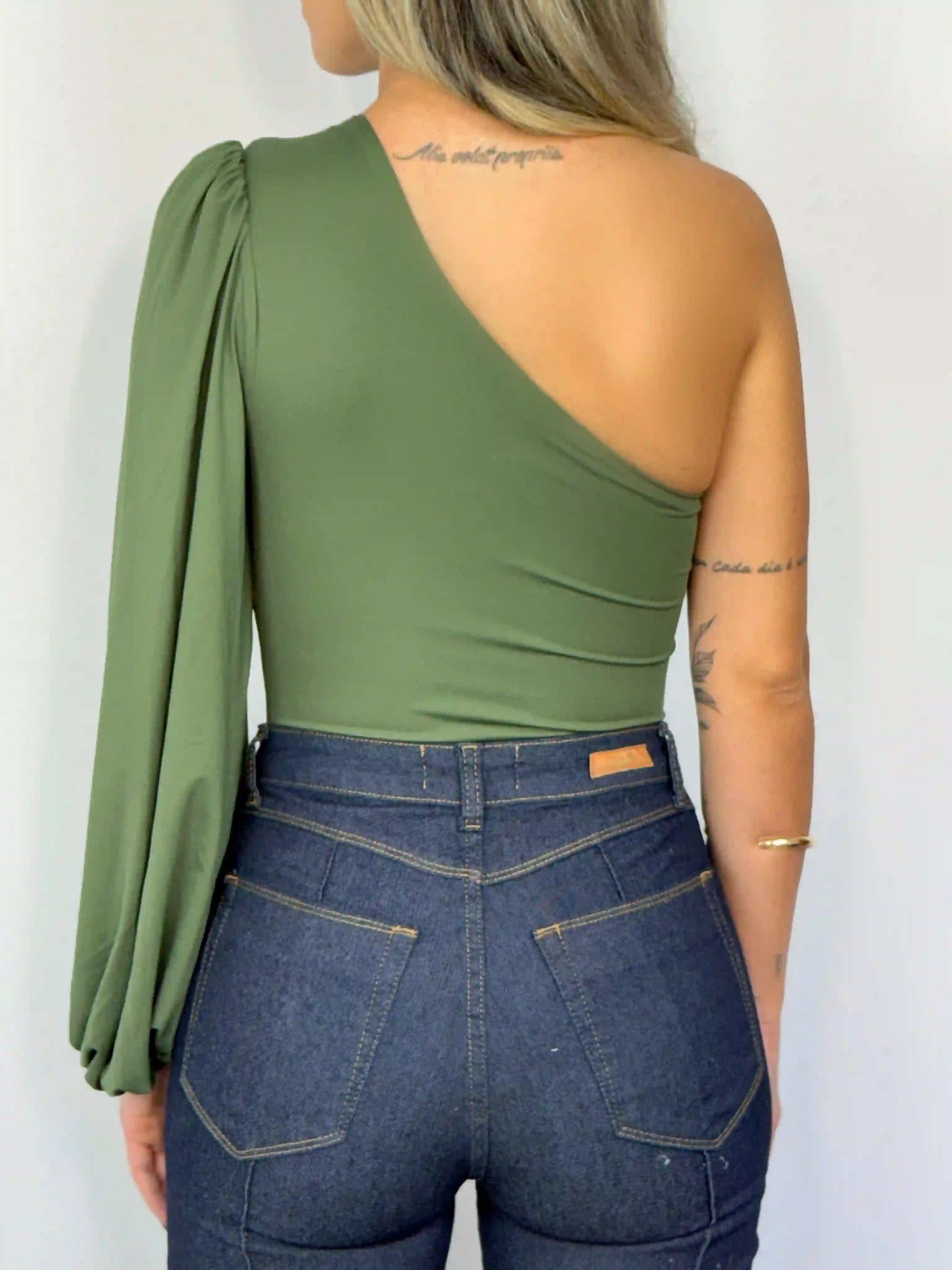 Body Premium Assimétrico com Franzido no Decote - SANTALUX - 120