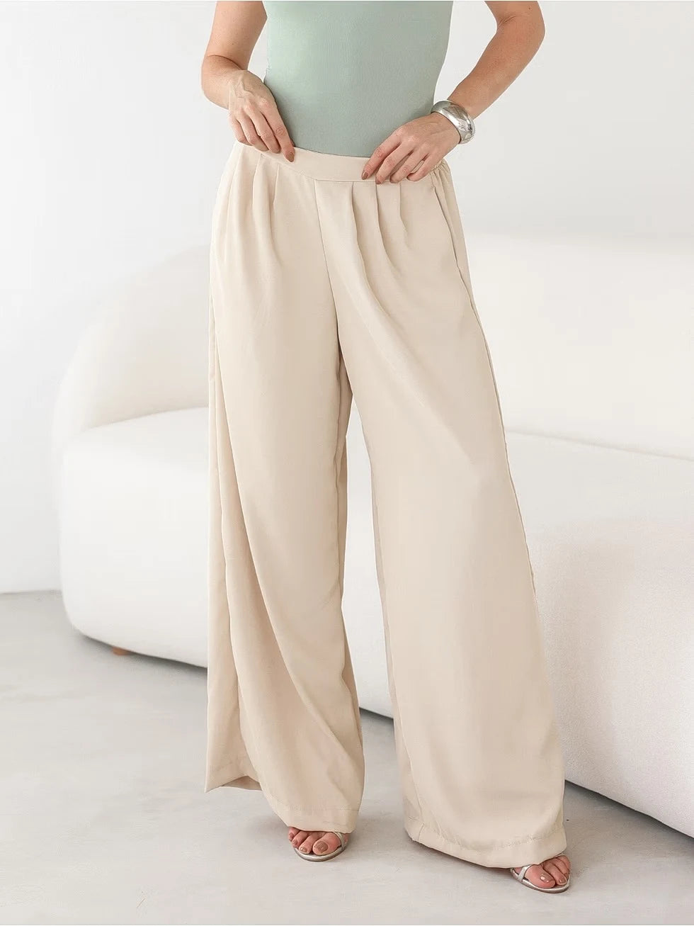 Calça Pantalona Alfaiataria Crepe Premium