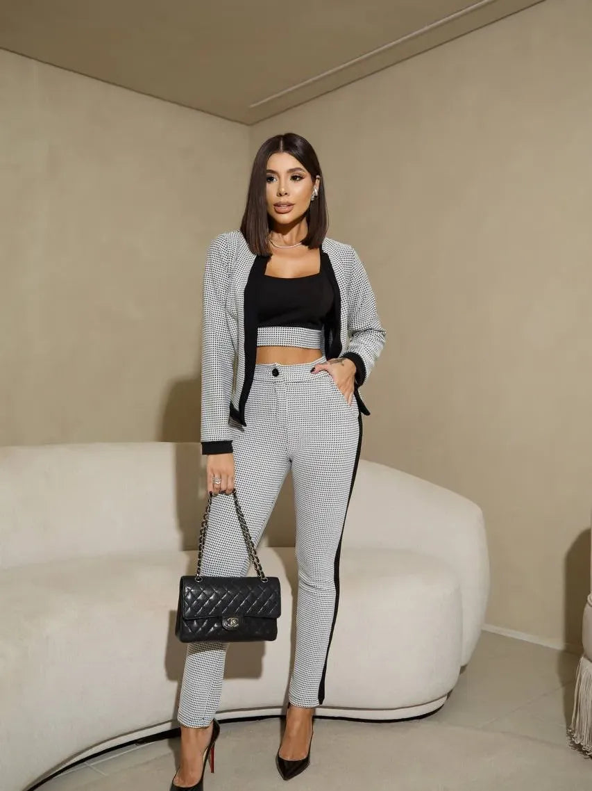 Conjunto Feminino 3 Peças Jacquard com Jaqueta, Cropped e Calça - SANTALUX