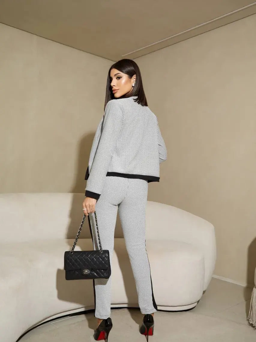 Conjunto Feminino 3 Peças Jacquard com Jaqueta, Cropped e Calça - SANTALUX