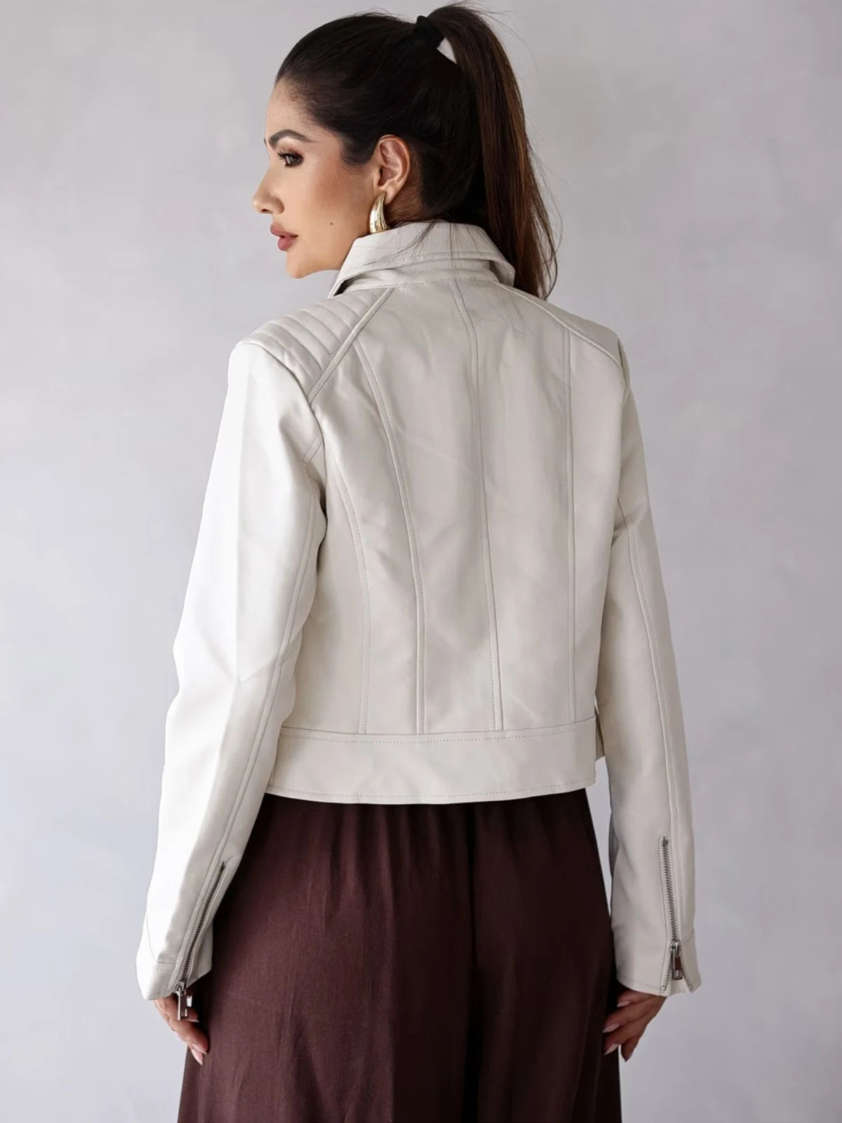 Jaqueta de Couro Sintético com Bolsos Lateriais - Santalux - 123