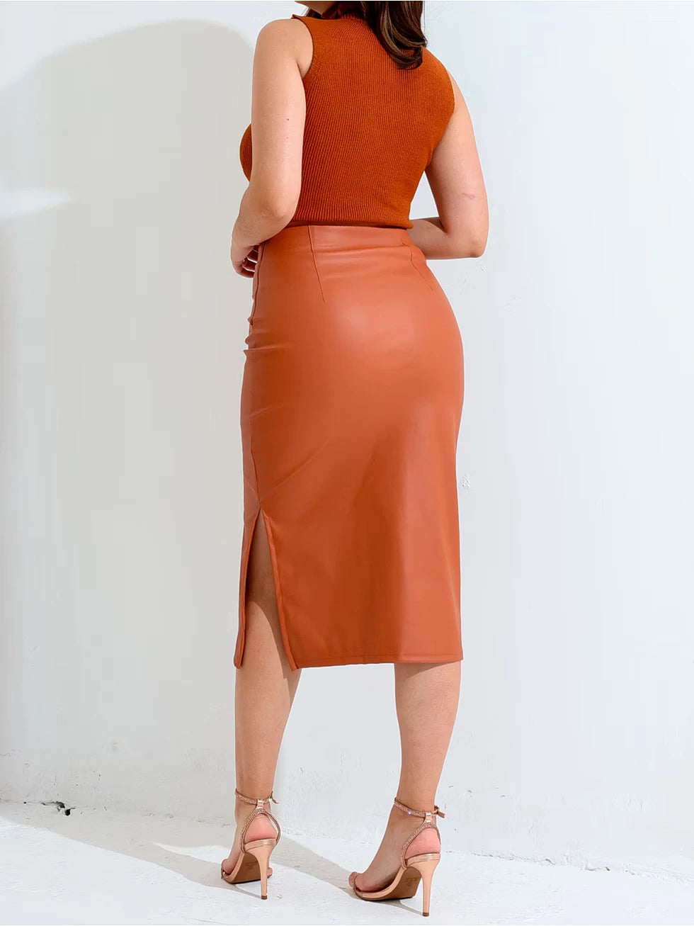 Saia Midi de Couro com Fenda Elegante - SANTALUX - 138