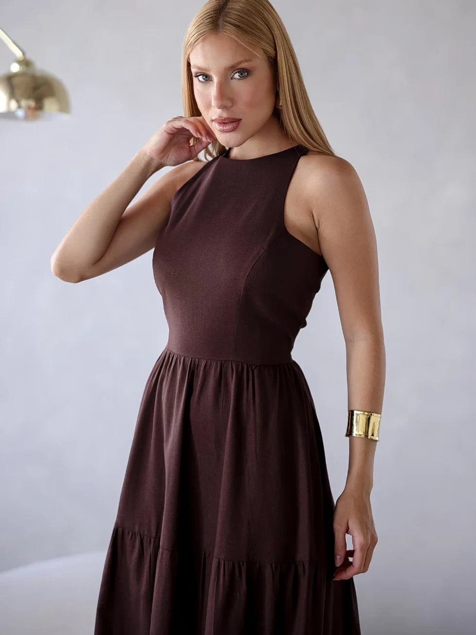 Vestido Midi Alfaiataria Sem Manga