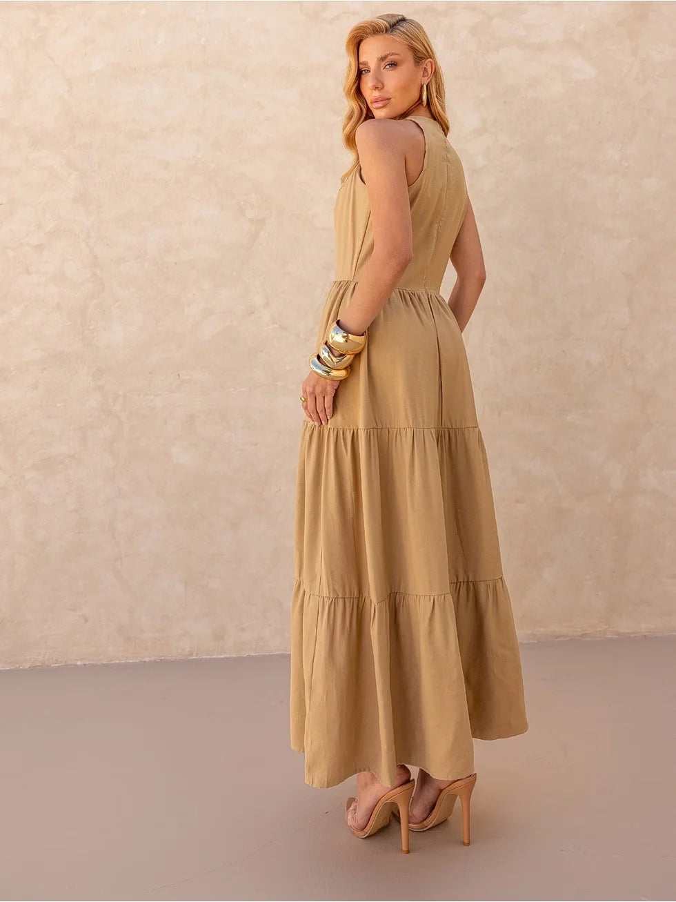 Vestido Midi Alfaiataria Sem Manga