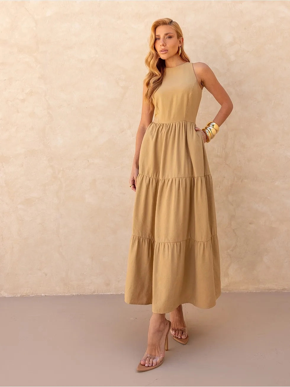 Vestido Midi Alfaiataria Sem Manga