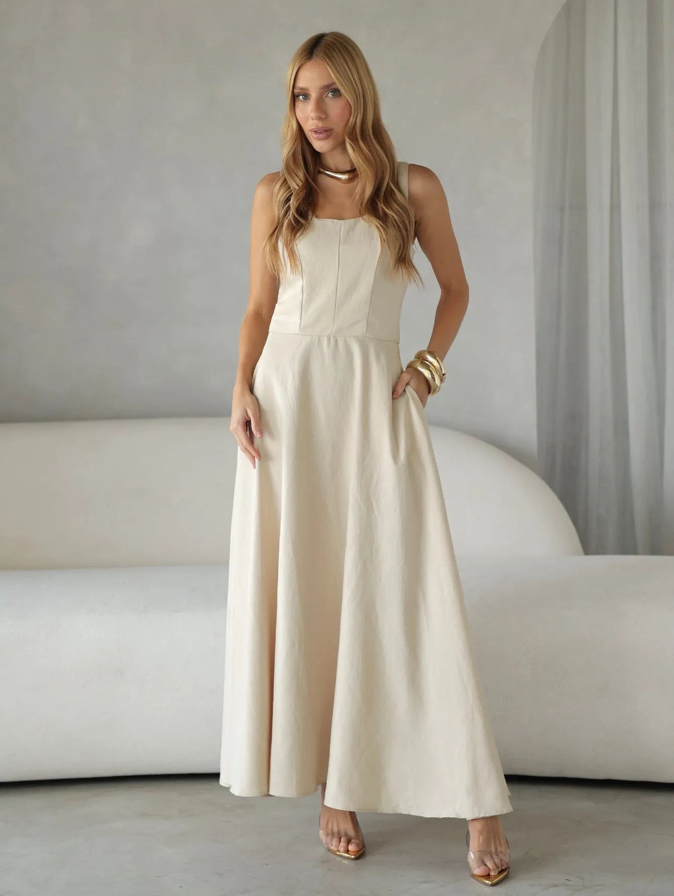 Vestido Longo Alfaiataria Decote Quadrado