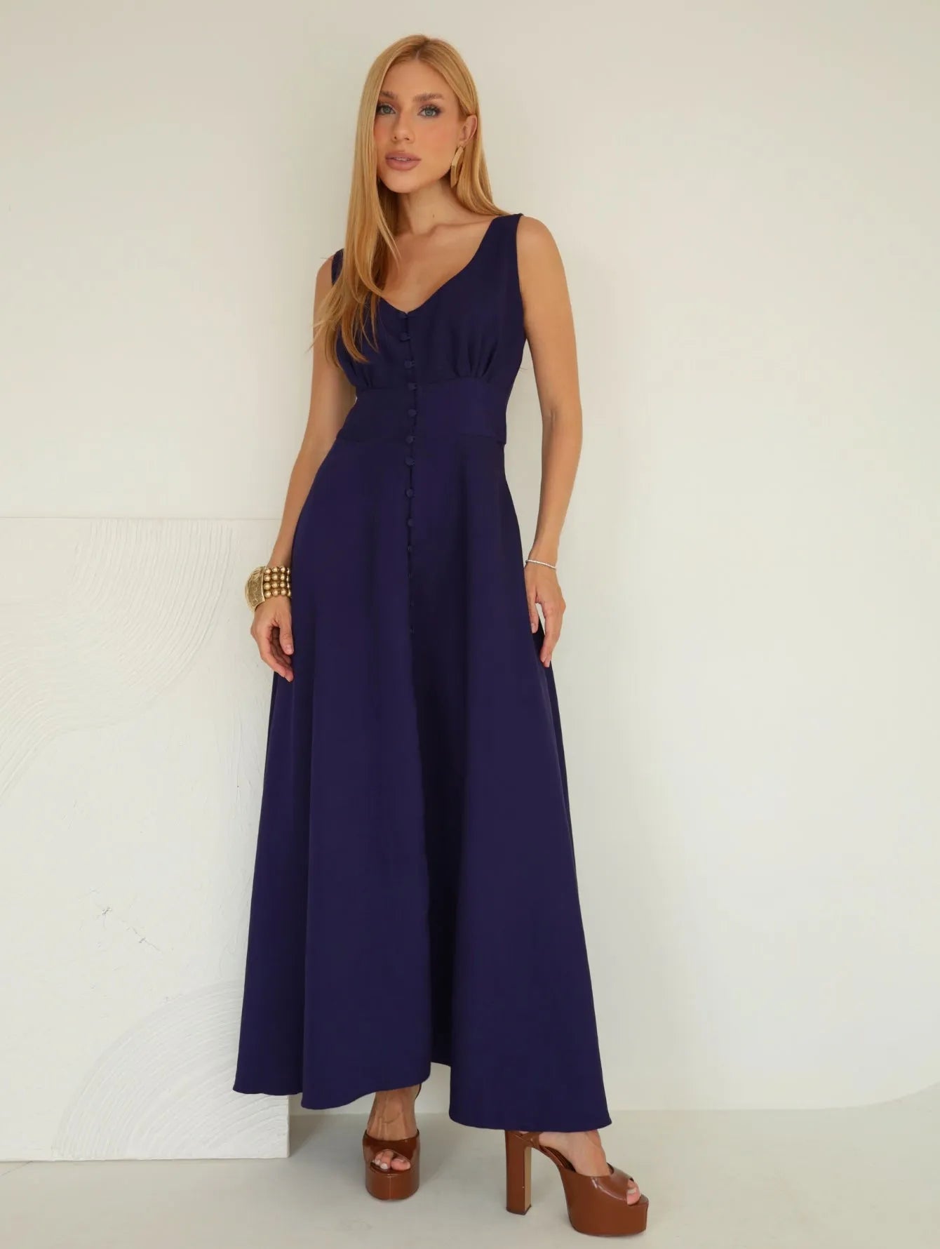 Vestido Midi Alfaiataria Decote V Lastex