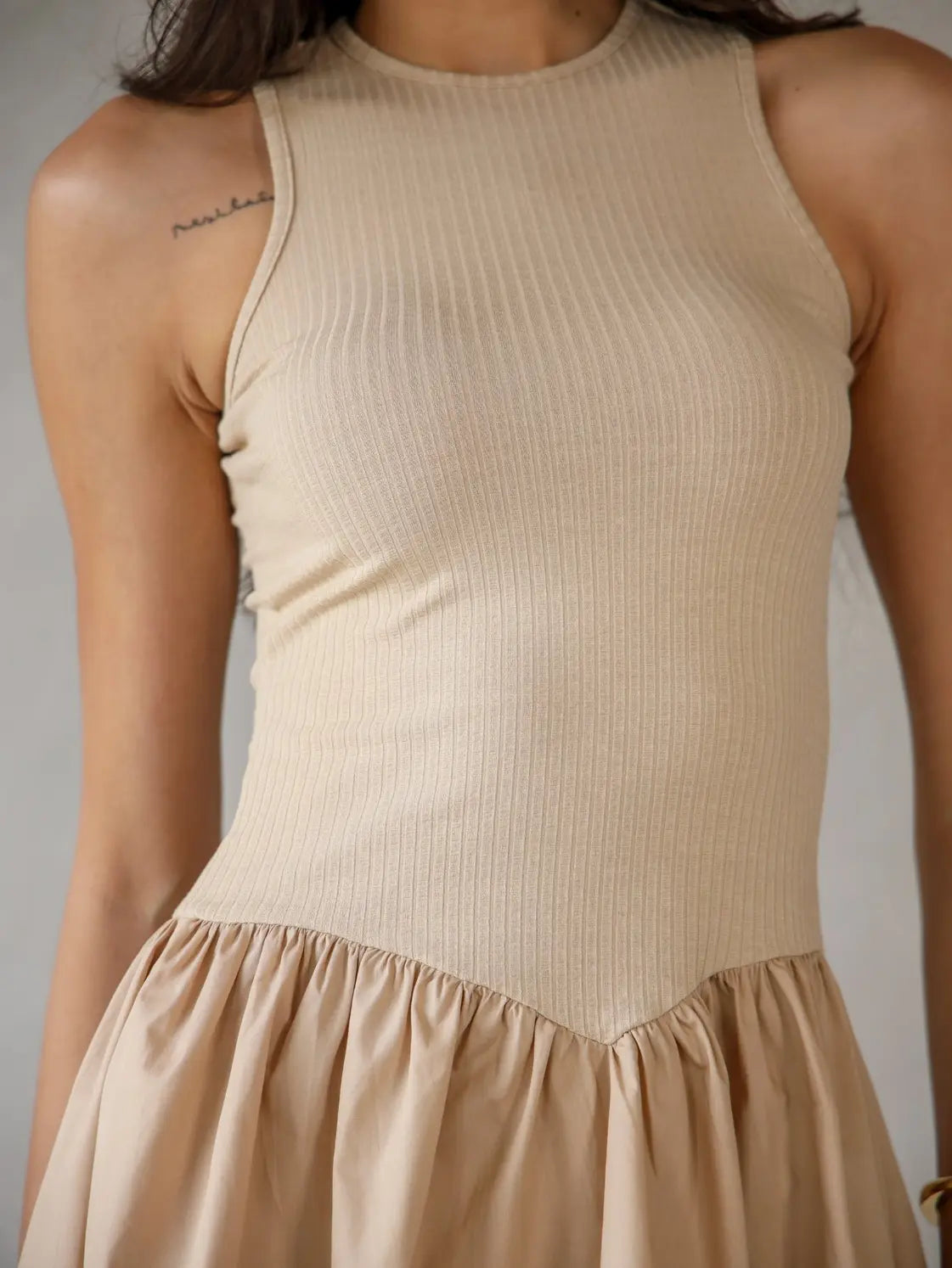 Vestido Curto Evasê Canelado