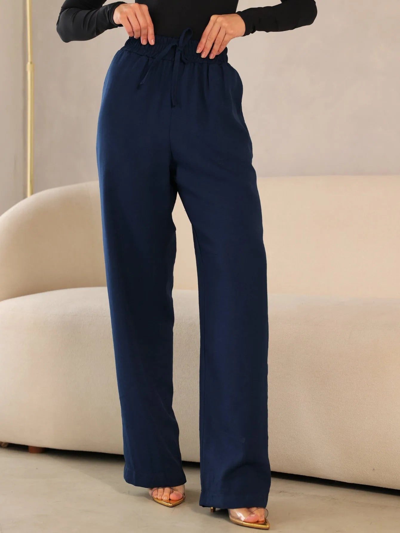 Calça Reta Alfaiataria Cós Elástico