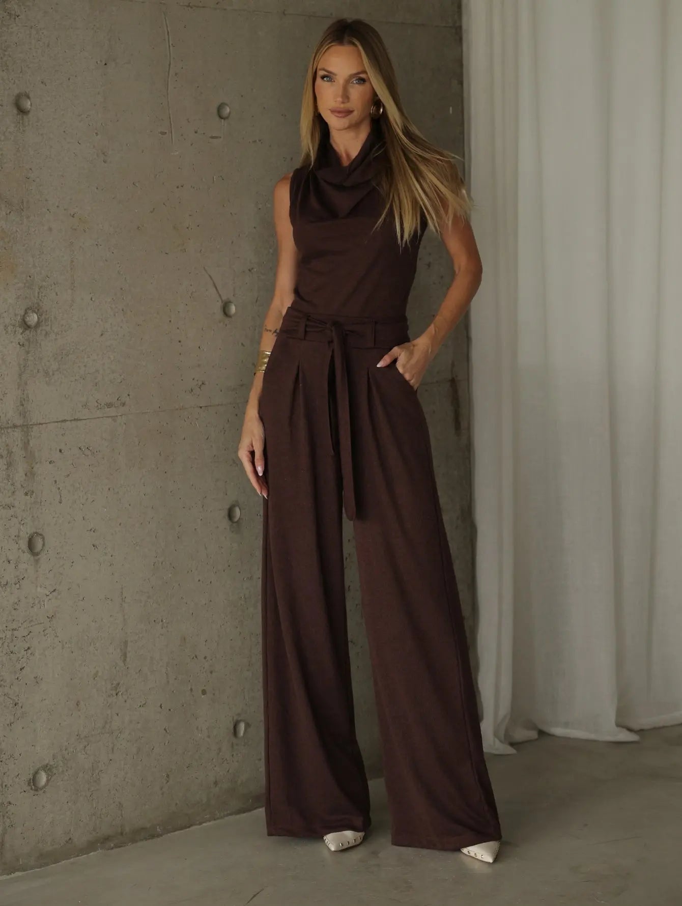 Conjunto Lanzinha Pantalona Gola Alta Cinto