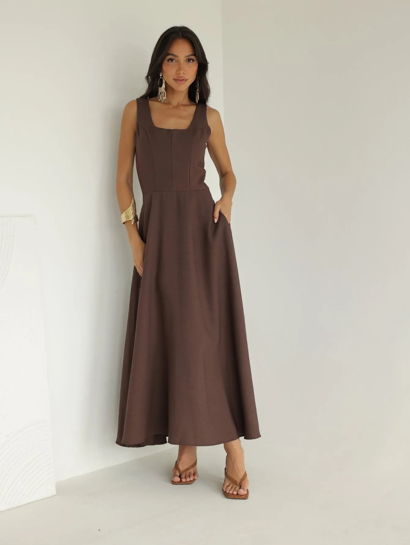 Vestido Longo Alfaiataria Decote Quadrado