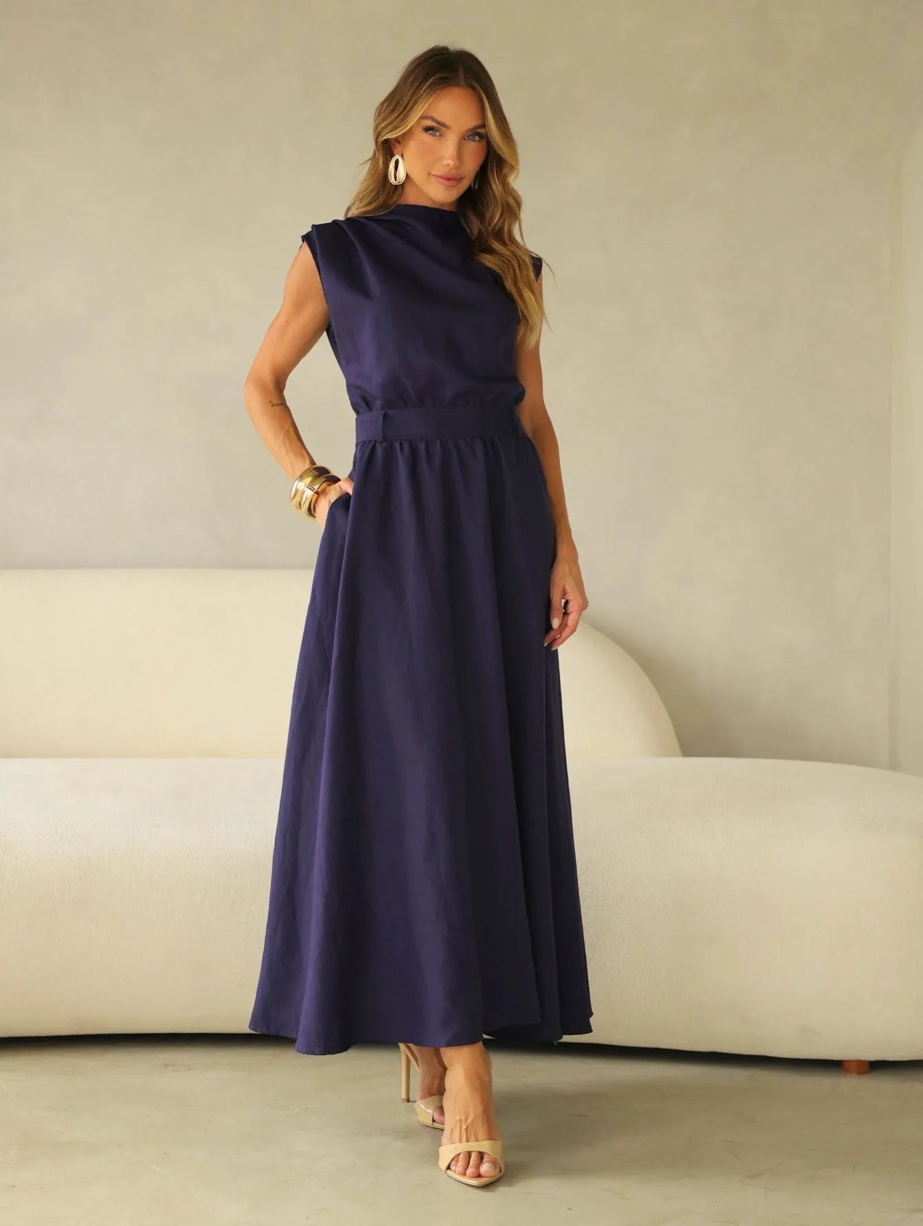 Vestido Midi Alfaiataria Saia Evasê Passantes