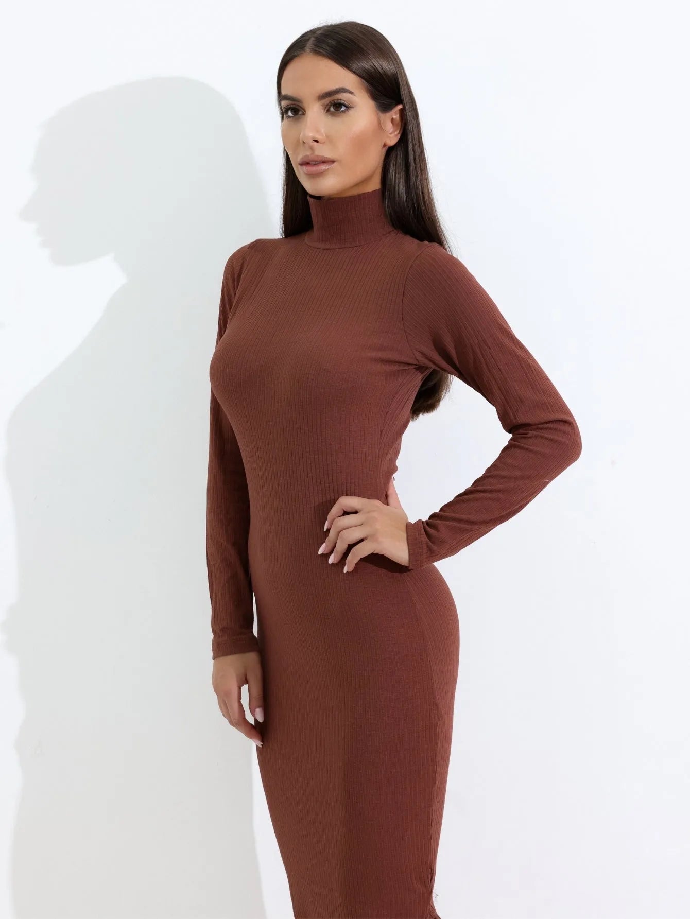 Vestido Midi Canelado Gola Alta