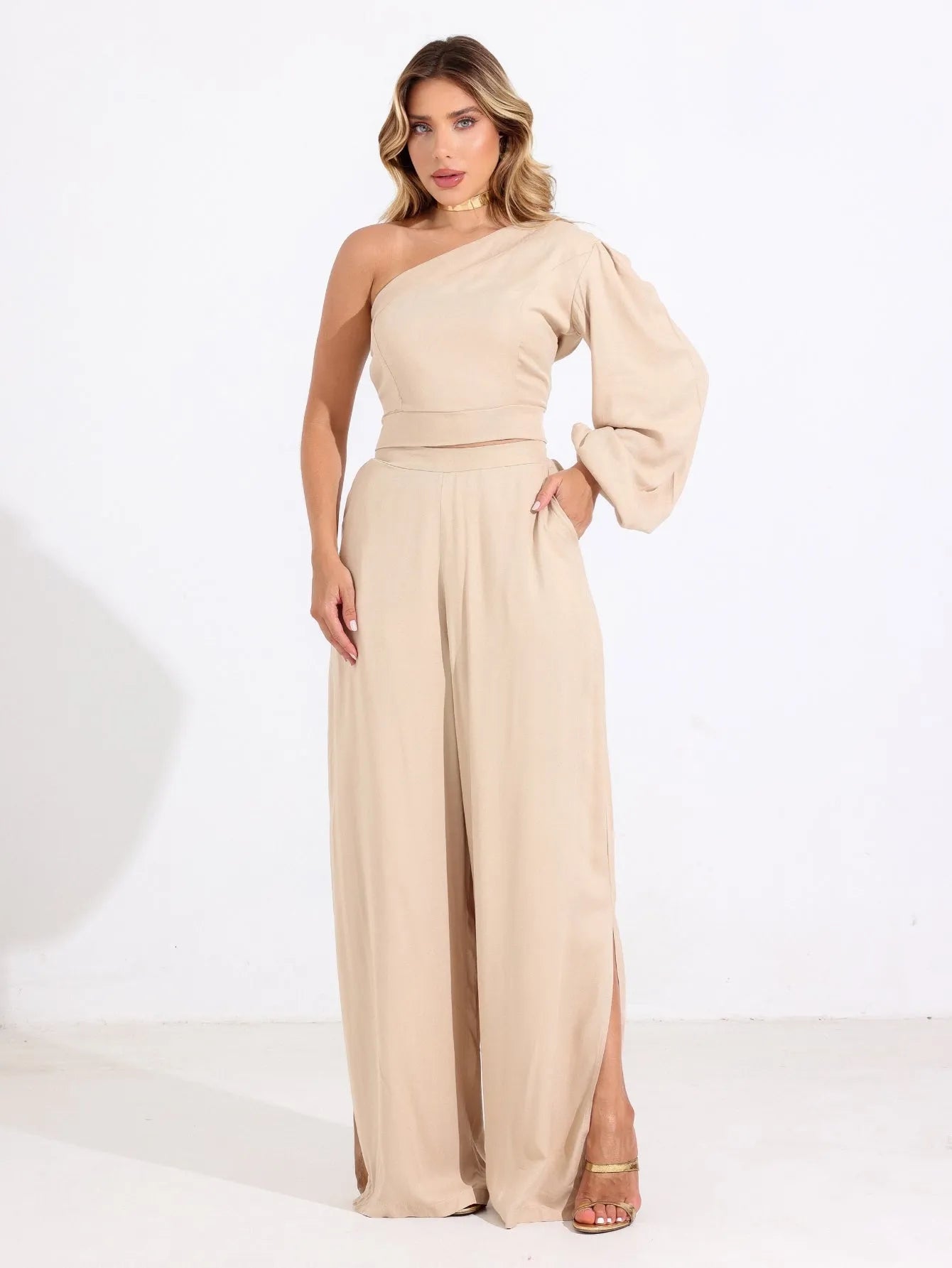 Calça Pantalona Alfaiataria Fenda Lateral