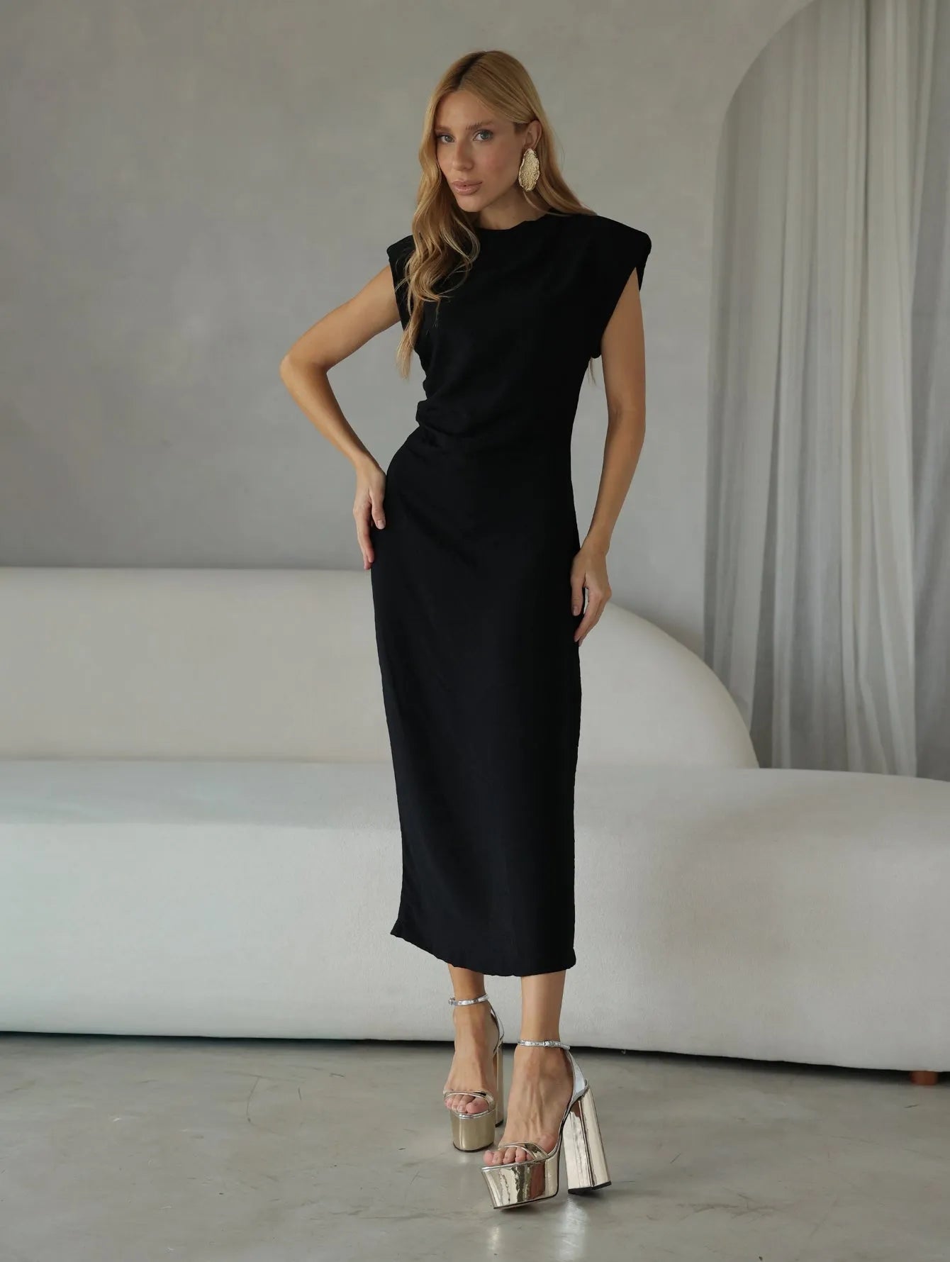 Vestido Midi Drapeado Ombreiras