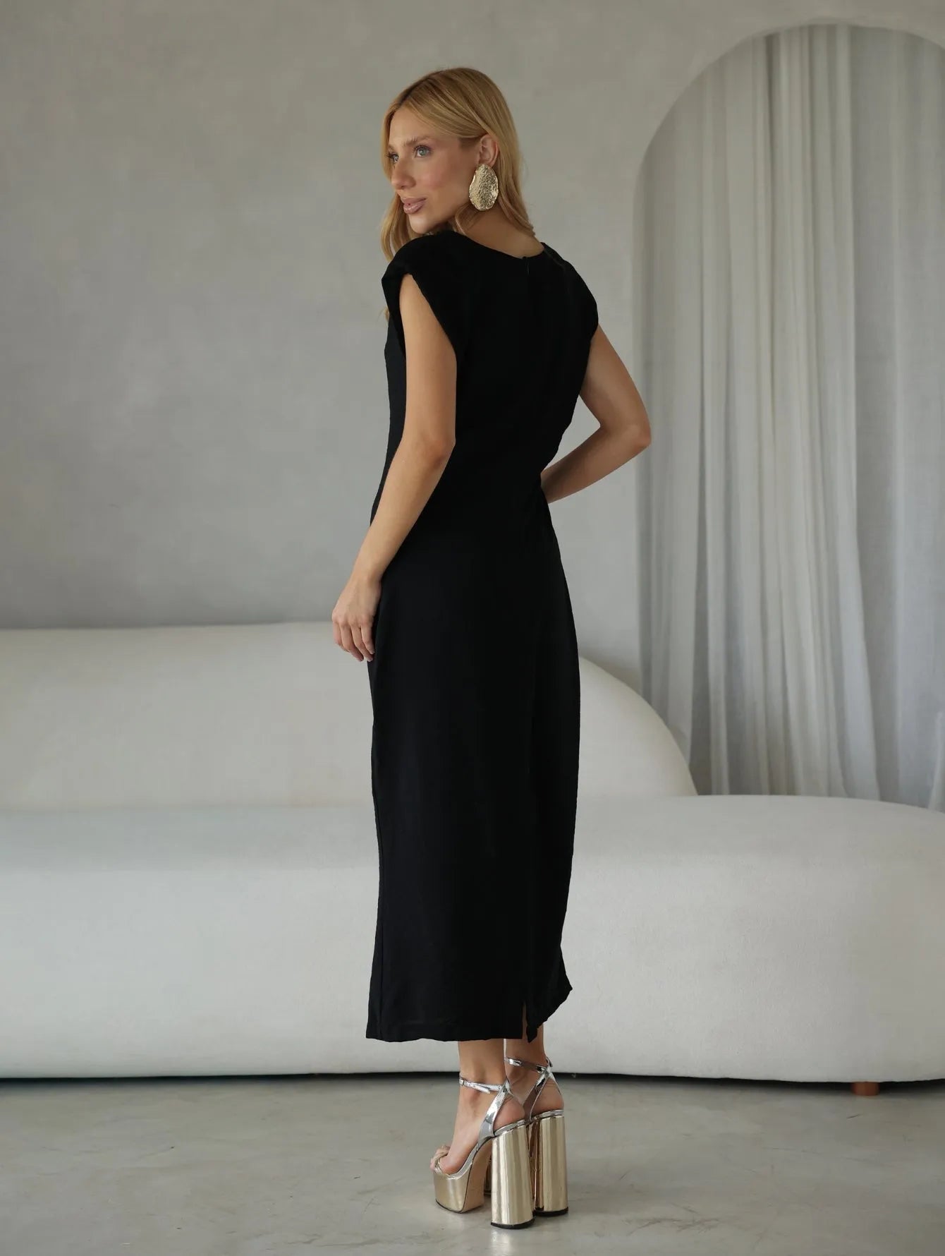 Vestido Midi Drapeado Ombreiras