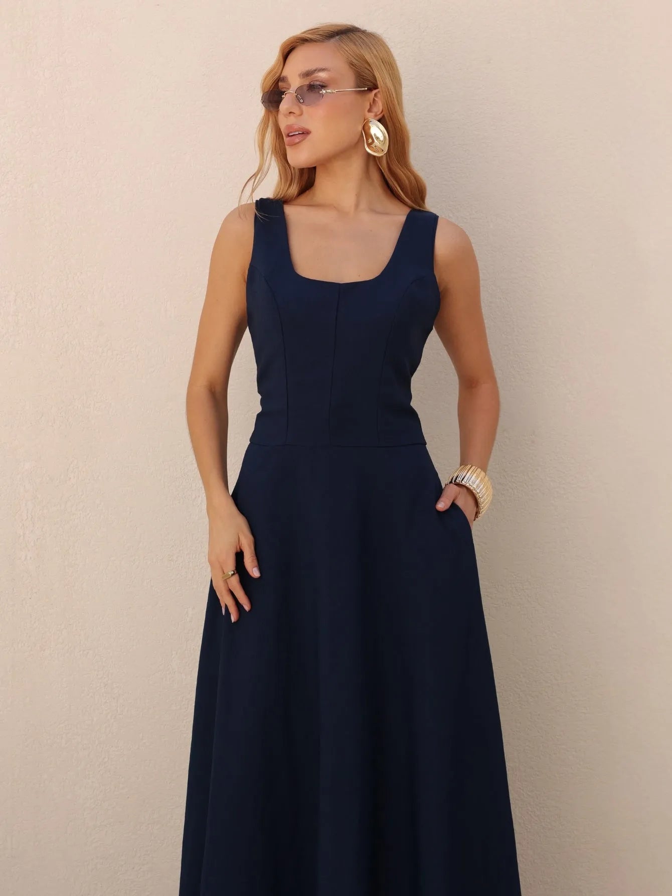 Vestido Longo Alfaiataria Decote Quadrado
