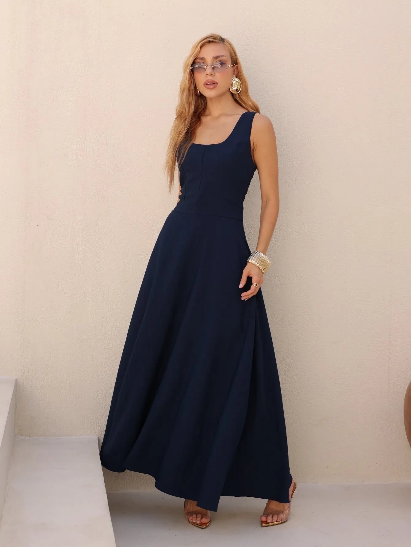 Vestido Longo Alfaiataria Decote Quadrado