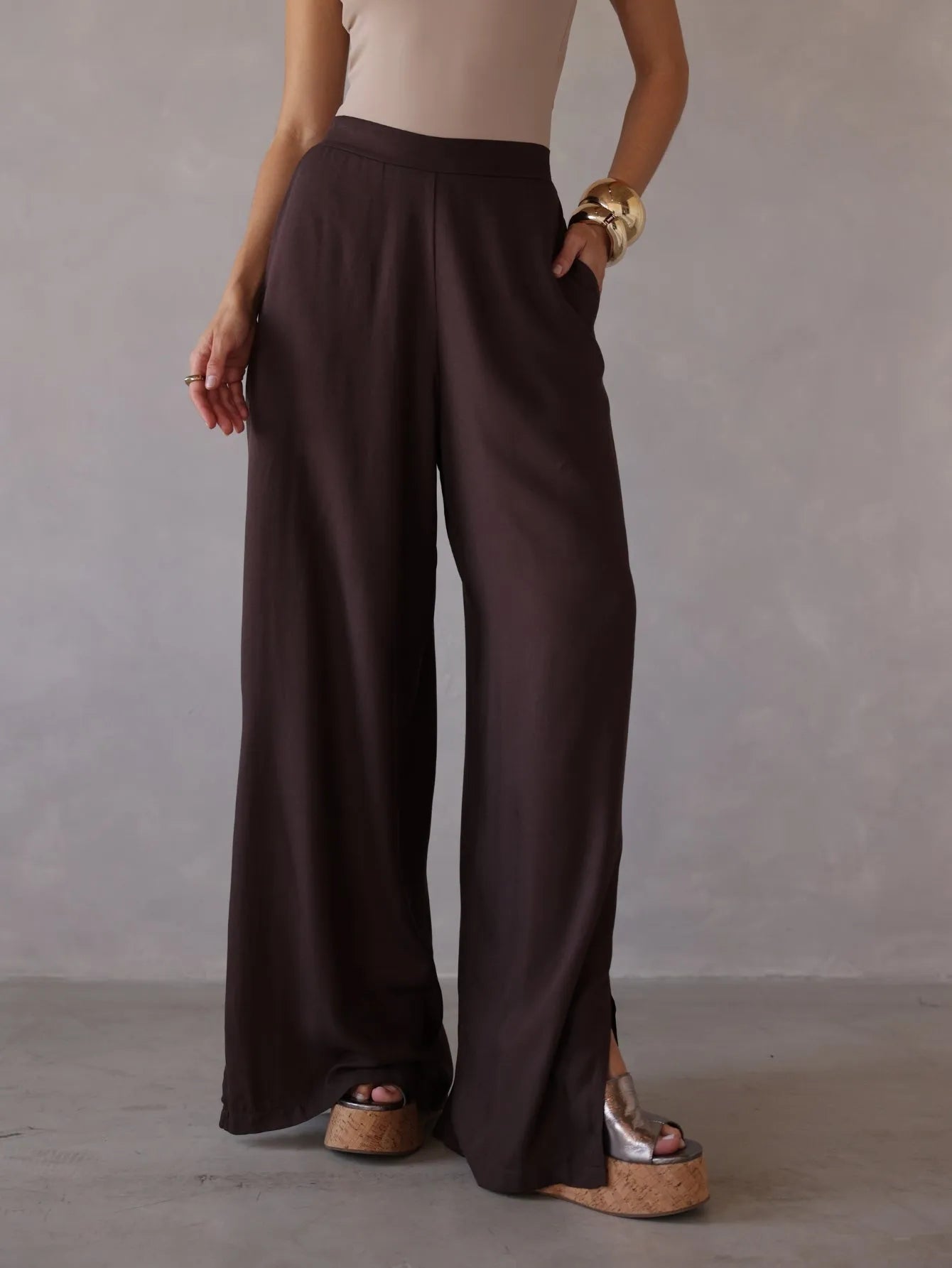 Calça Pantalona Alfaiataria Fenda Lateral
