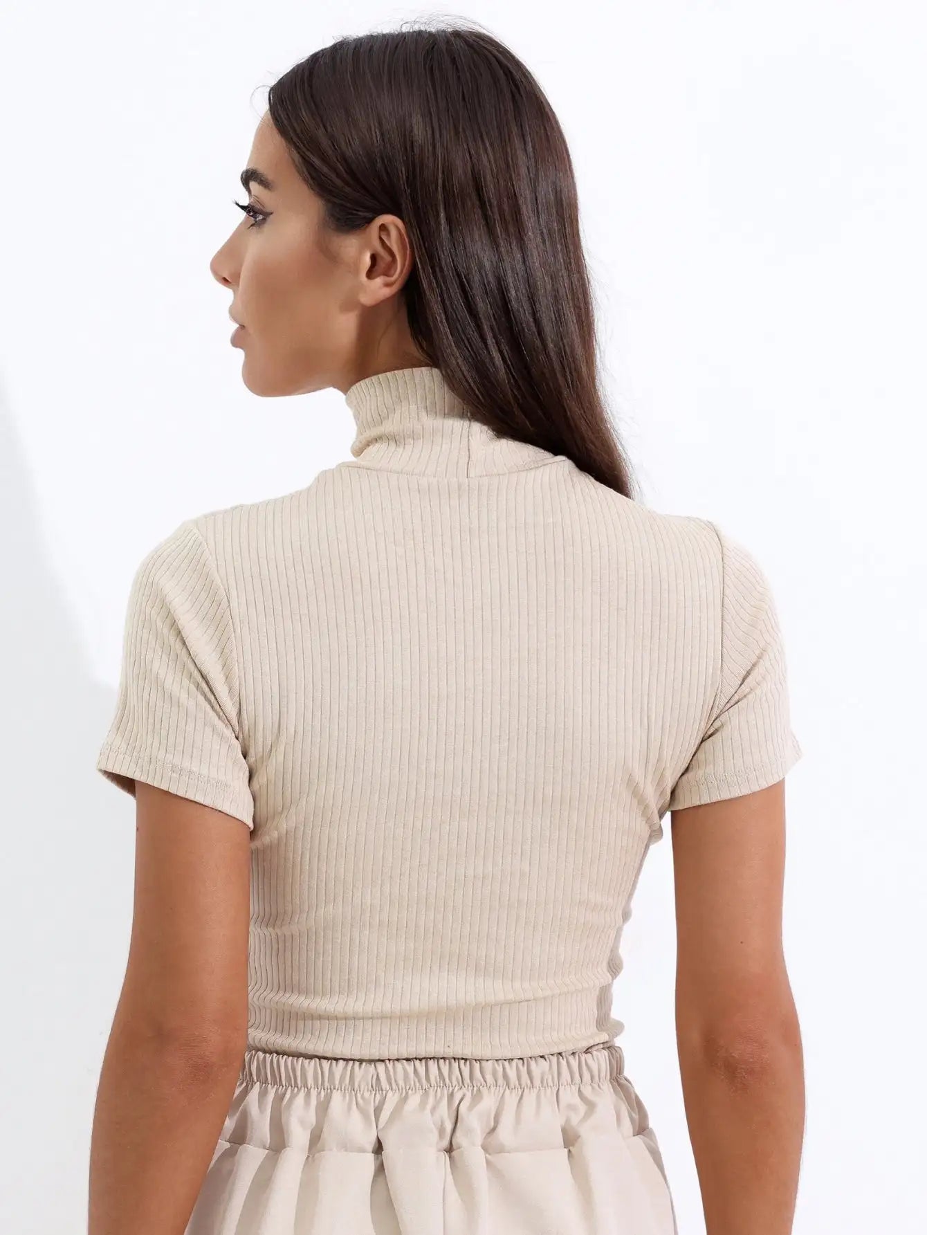 Blusa Canelada Manga Curta Gola Alta